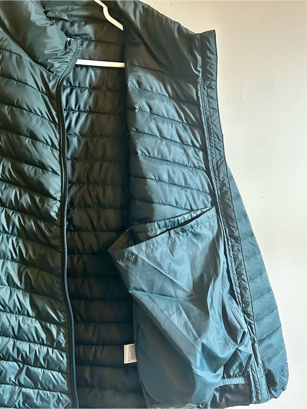 OLD NAVY Green Lightweight Quilted Puffer Jacket - Picture 3 of 9